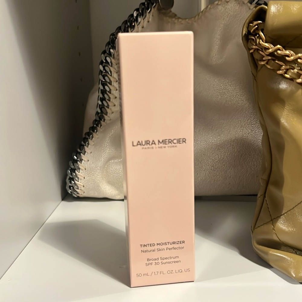 Brand New Laura Mercier Tinted Moisturizer